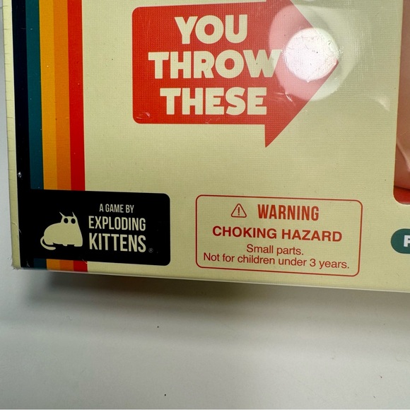 NWT. THROW THROW BURRITO. The world's first dodgeball card game. - Picture 3 of 12